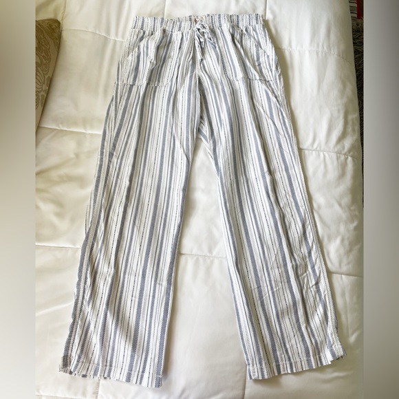 Linen Trousers - Picture 8 of 9